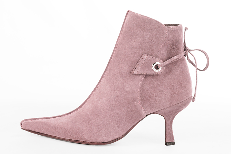 Light pink women's ankle boots with laces at the back. Pointed toe. High spool heels. Profile view - Florence KOOIJMAN